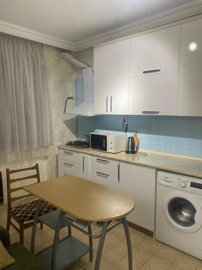 Apartment Ge Zvezda Batumi Exterior foto